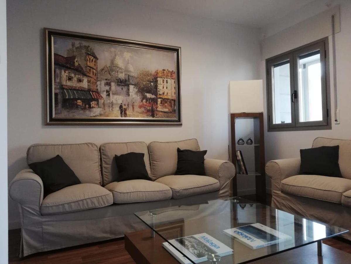 Gran Piso En Zona Comercial Malaga Bagian luar foto